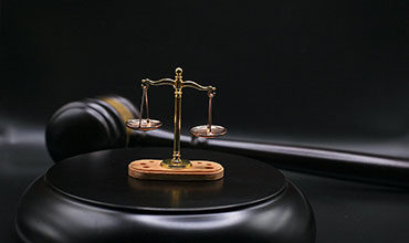 复杂离婚诉讼大宗房产分割，为当事人争取70%财产份额及抚养权